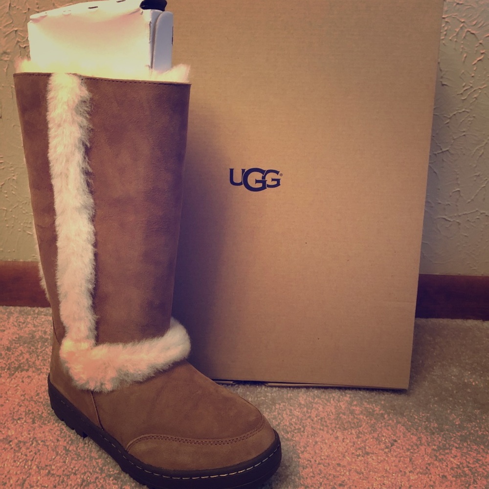 Ugg Sundance II Revival Women’s Boots